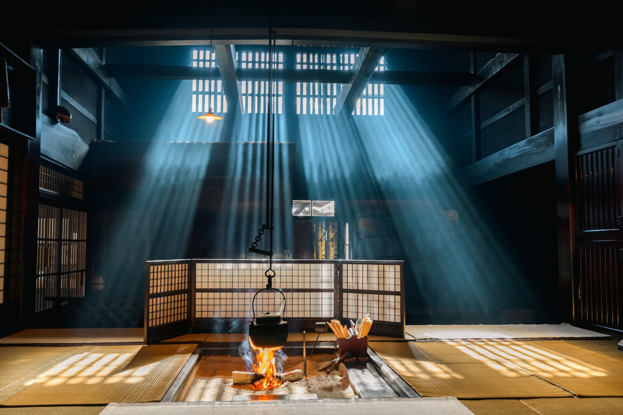 TRADITION / LIGHT